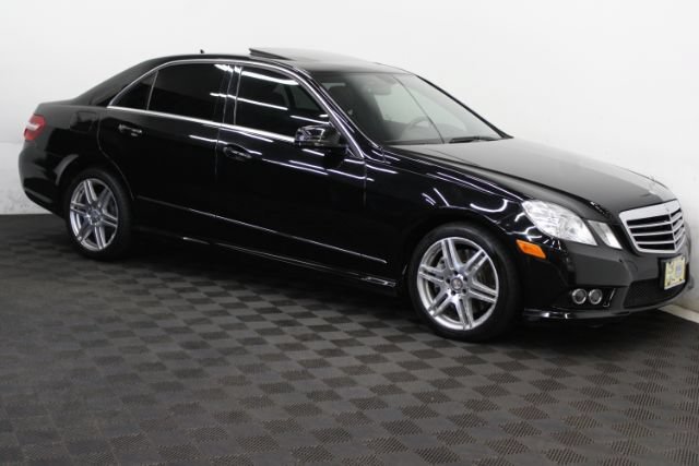 Used 2010 Mercedes-Benz E 550 Sedan w/ Premium 1 Pkg image 4