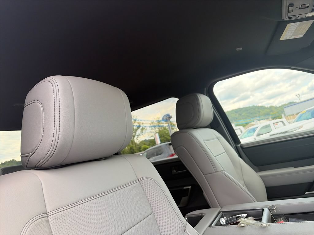 New 2026 Toyota Tundra Limited AWD/4WD image 17