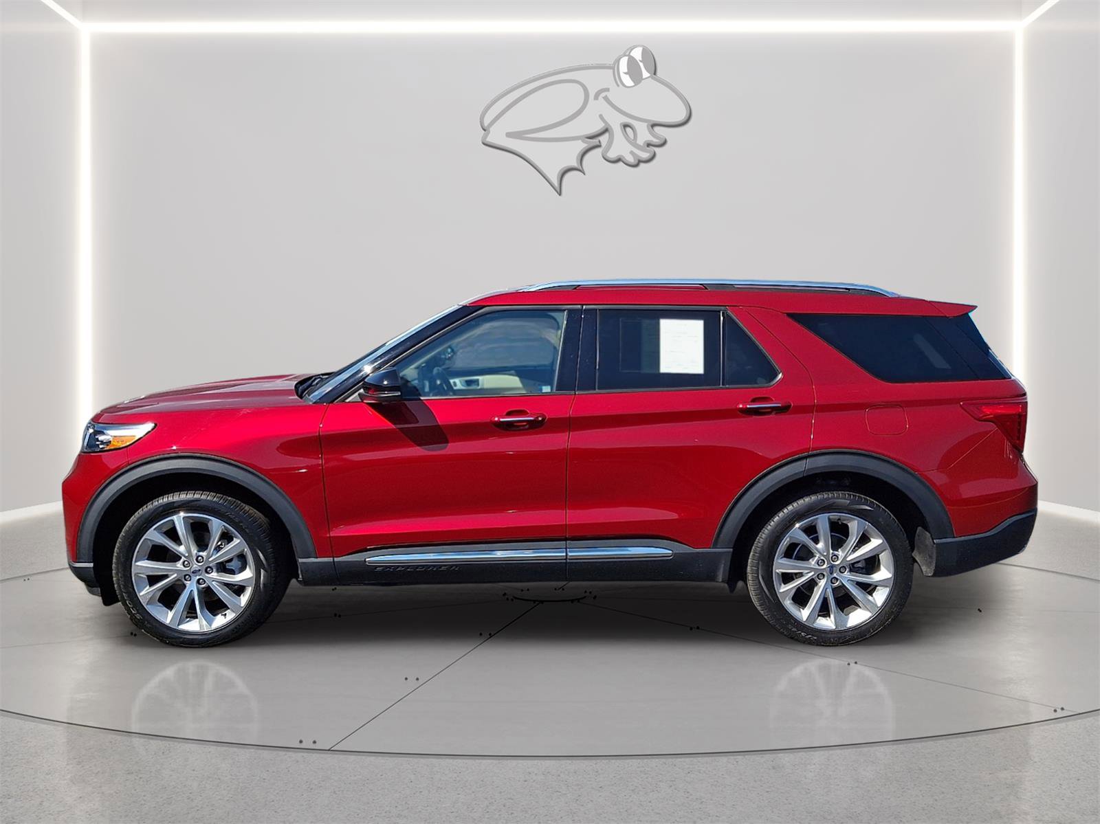 Used 2022 Ford Explorer Platinum w/ Equipment Group 601A AWD/4WD video 2