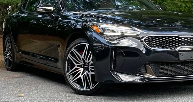 Used 2022 Kia Stinger GT1 w/ Red Interior Color Package AWD/4WD image 10