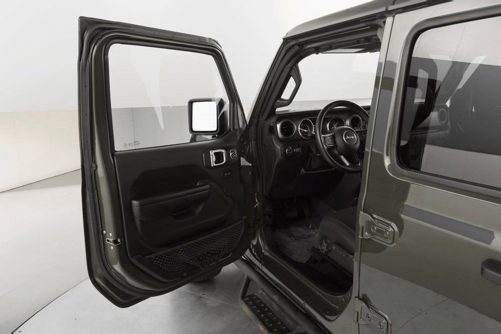 Certified 2021 Jeep Gladiator Sport image 16
