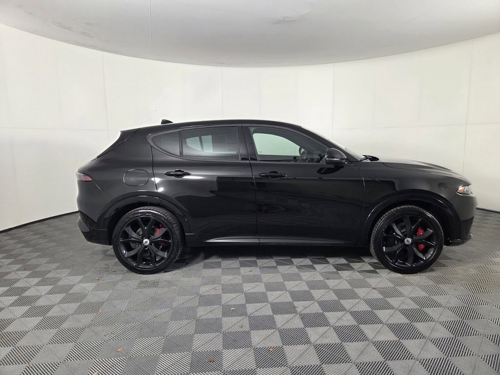 Used 2025 Dodge Hornet R/T w/ R/T Plus Package image 5