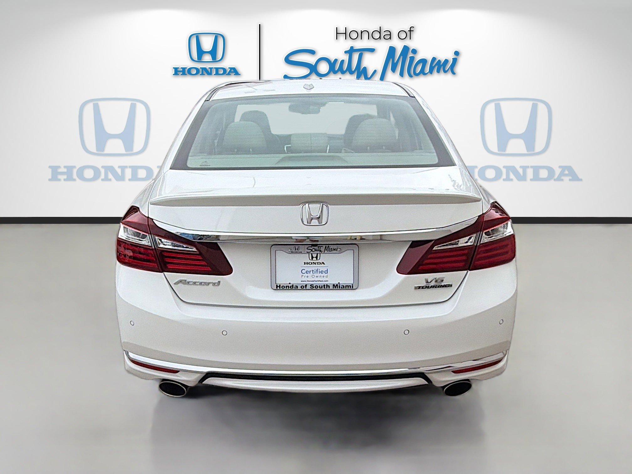 Used 2016 Honda Accord Touring image 6