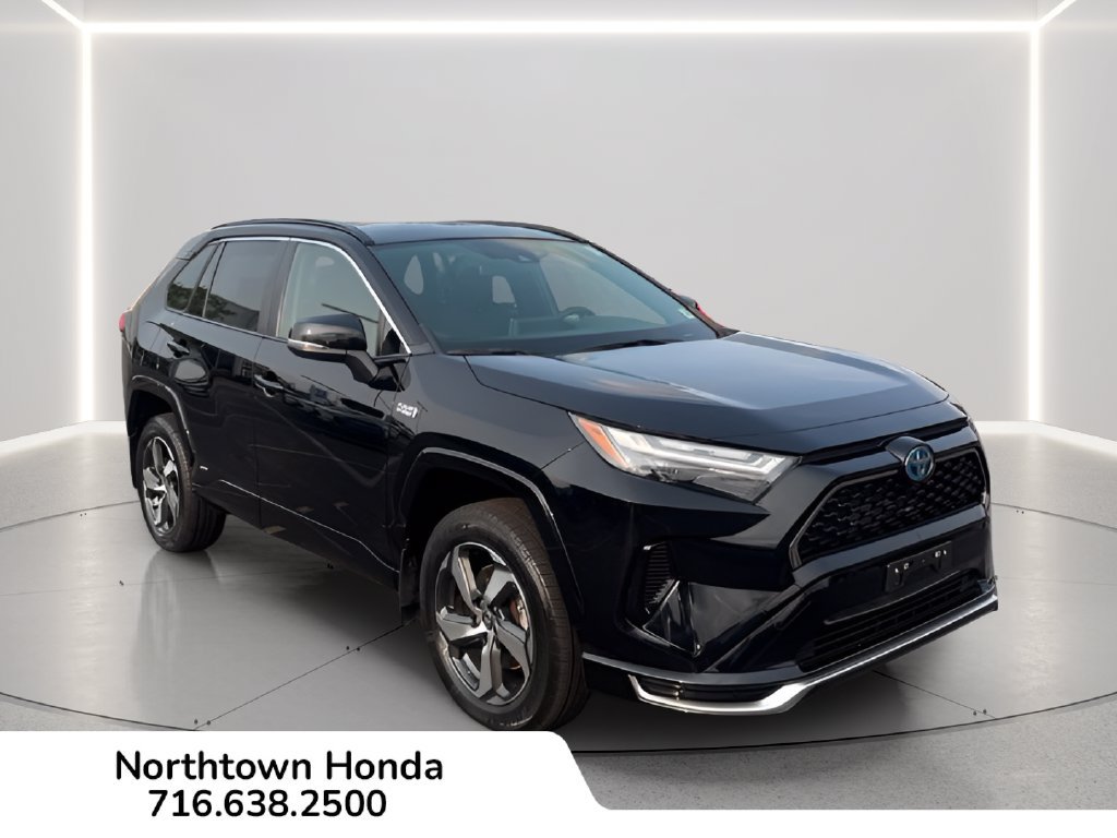 Used 2023 Toyota RAV4 SE w/ Weather & Moonroof Package