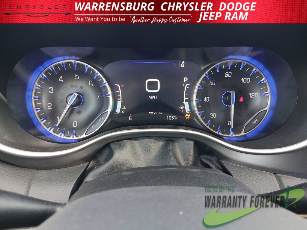 Used 2024 Chrysler Pacifica Touring-L FWD image 17