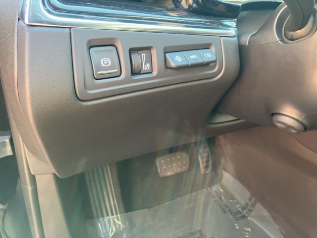 Used 2020 Cadillac XT5 Premium Luxury image 11