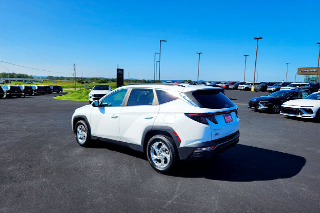 Used 2023 Hyundai Tucson SEL AWD/4WD image 5