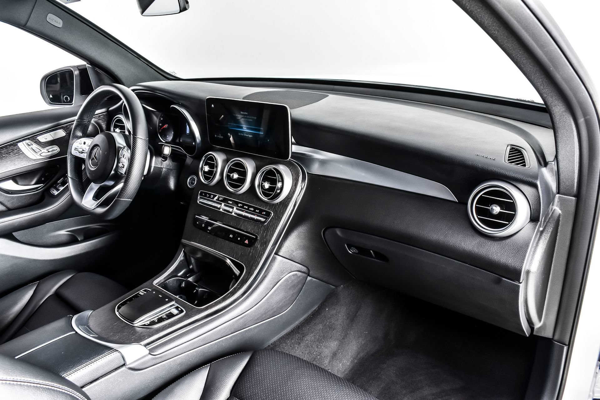 Used 2022 Mercedes-Benz GLC 300 4MATIC image 24