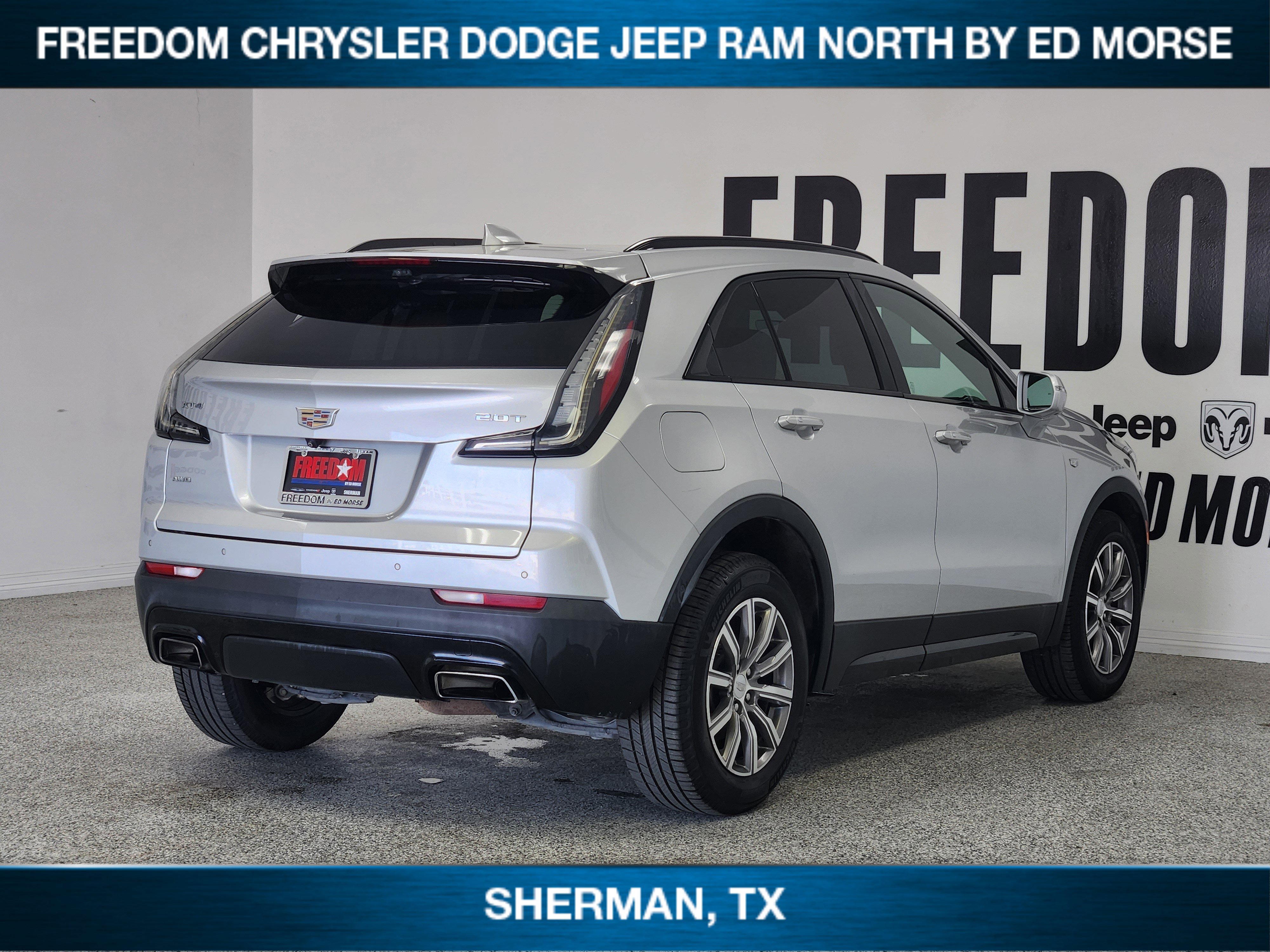 Used 2019 Cadillac XT4 Sport AWD/4WD image 4