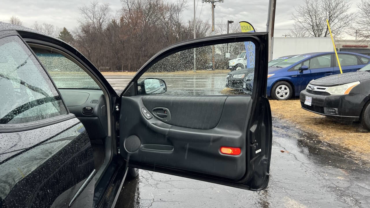 Used 1997 Pontiac Grand Prix GT w/ Opt Pkg image 23