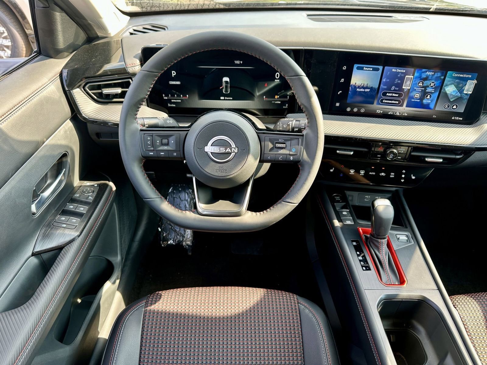 New 2026 Nissan Kicks SR w/ Cold Weather Package image 15