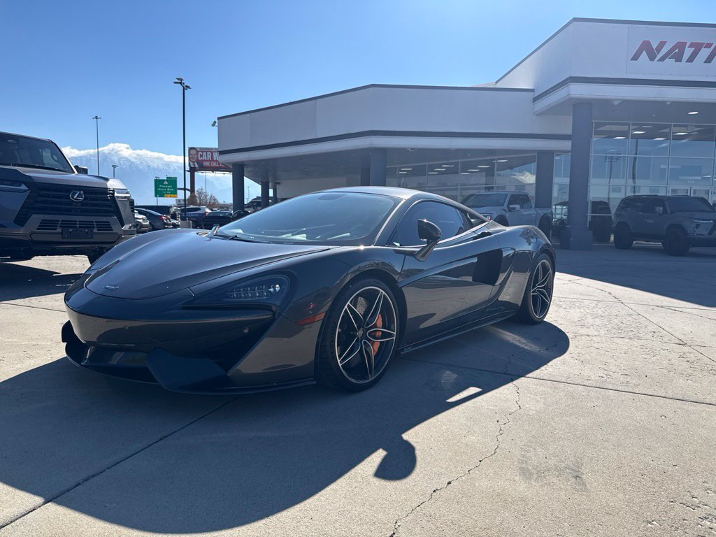Used 2016 McLaren 570S Coupe RWD image 1