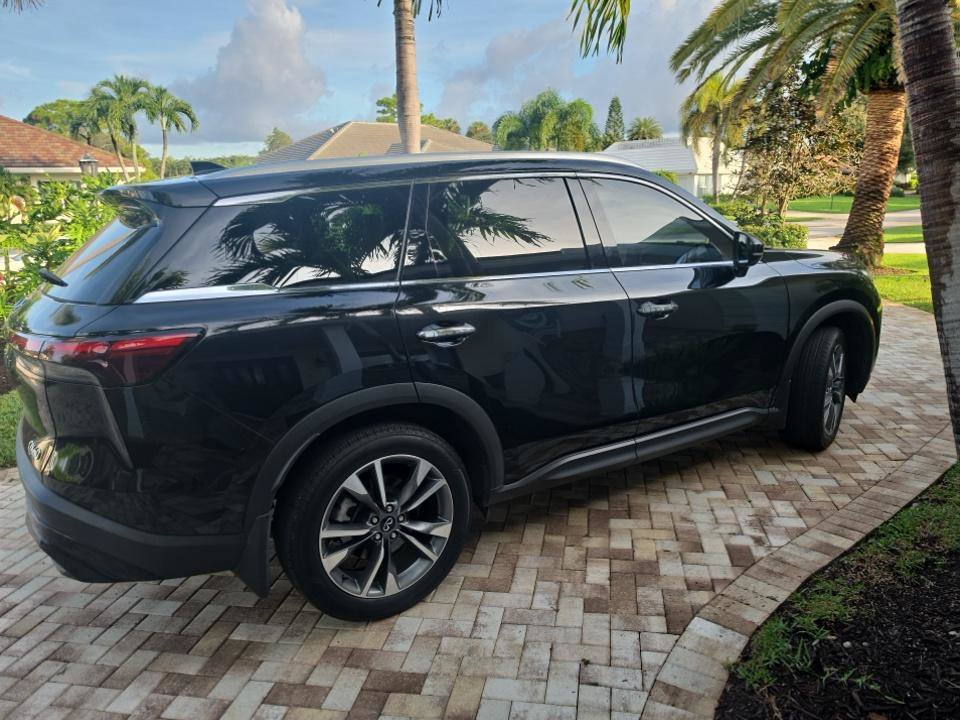Used 2024 INFINITI QX60 Luxe FWD image 2