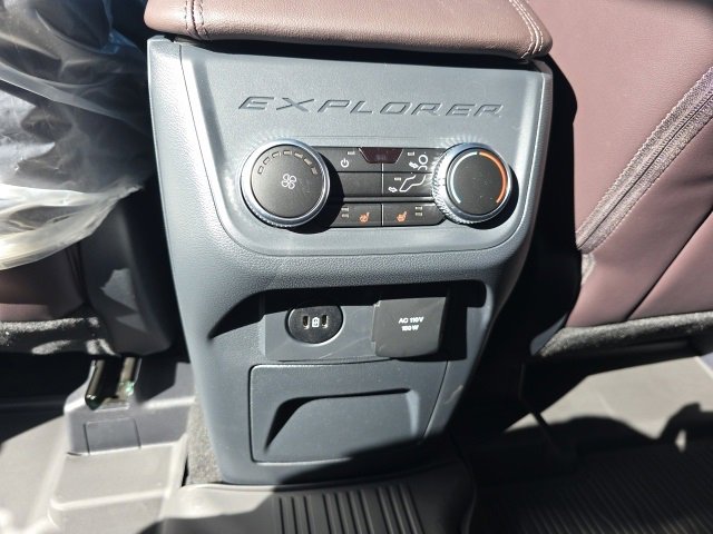 New 2025 Ford Explorer Platinum image 23