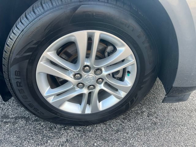 Used 2018 Buick Enclave Essence AWD/4WD image 11