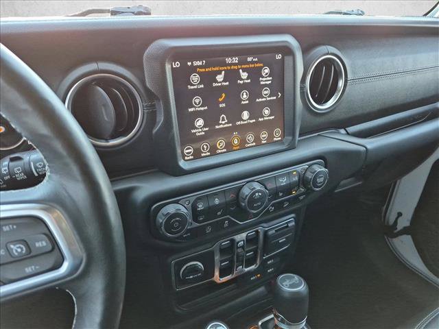 Used 2019 Jeep Wrangler Unlimited Sahara AWD/4WD image 13