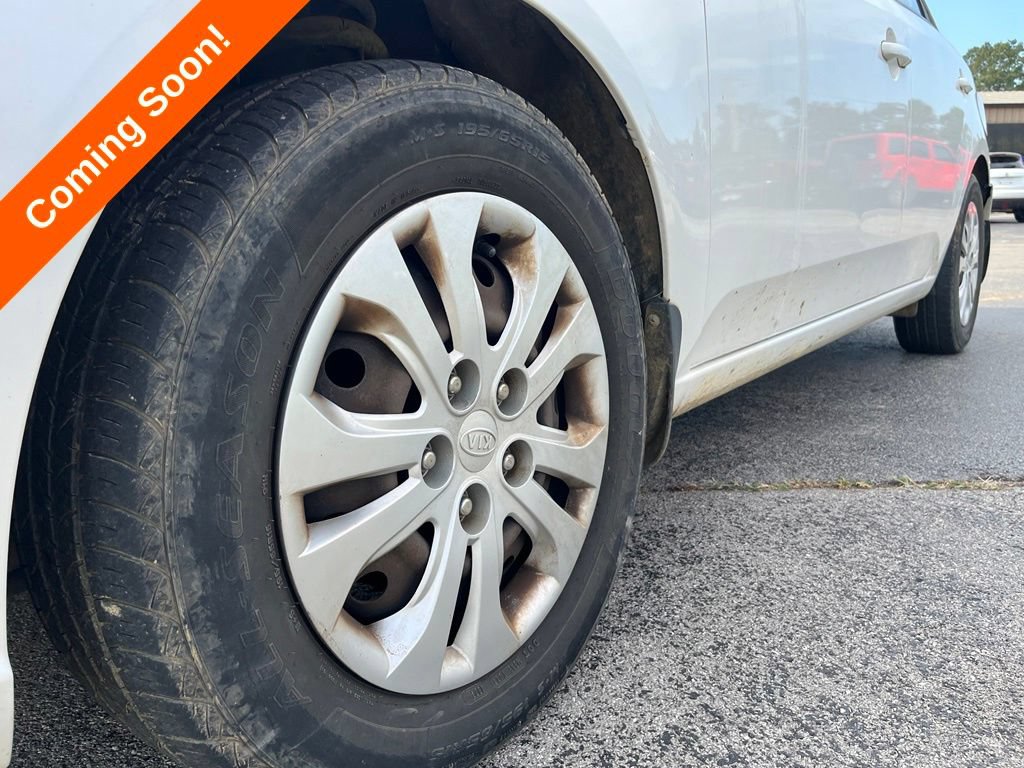 Used 2013 Kia Forte EX FWD image 14