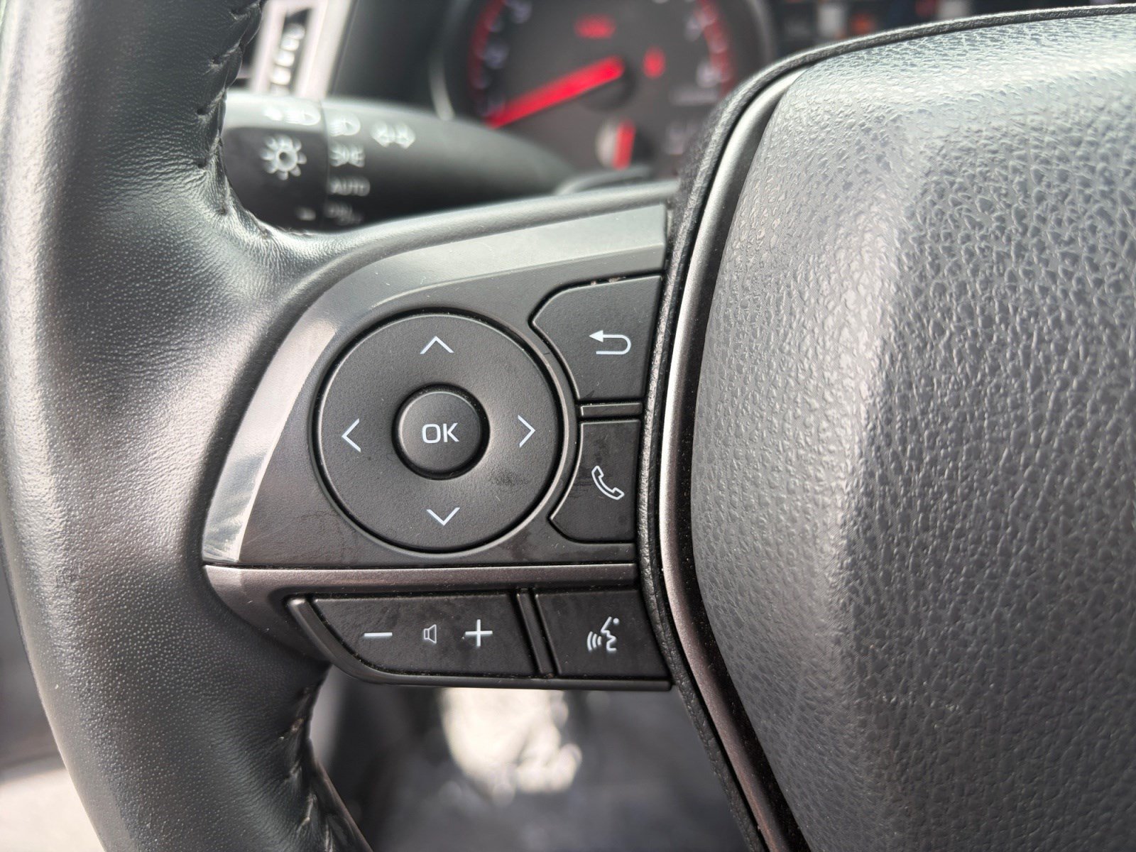 Used 2024 Toyota Camry XSE FWD image 14