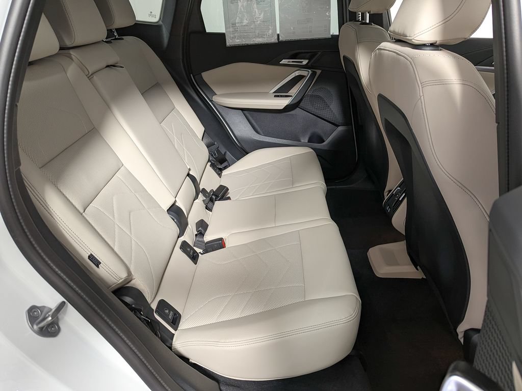 Used 2025 BMW X1 xDrive28i w/ Technology Package AWD/4WD image 43