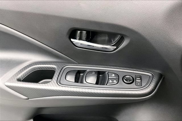 New 2025 Nissan Versa SV w/ Trunk Package FWD image 29