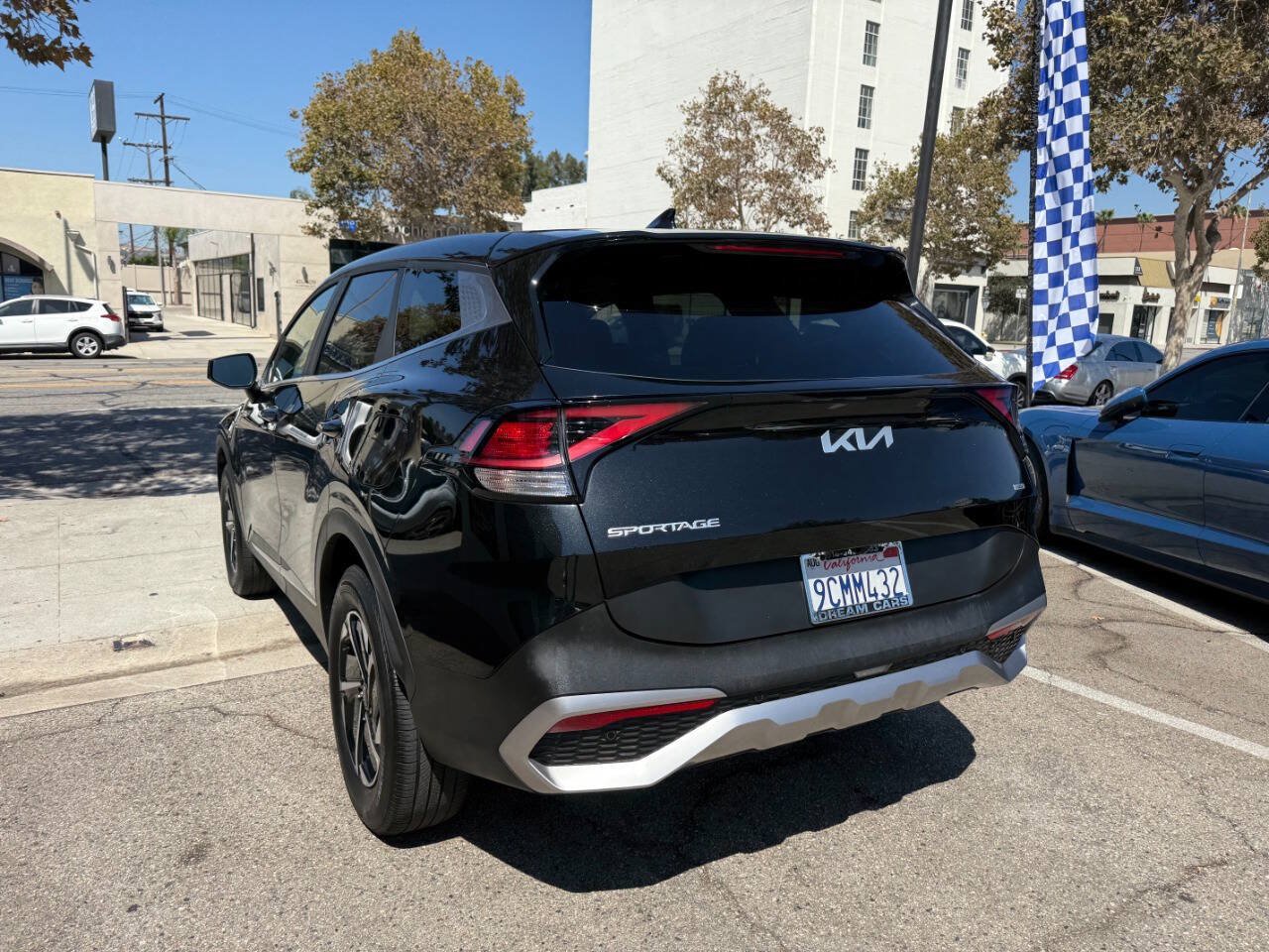 Used 2023 Kia Sportage LX AWD/4WD image 13