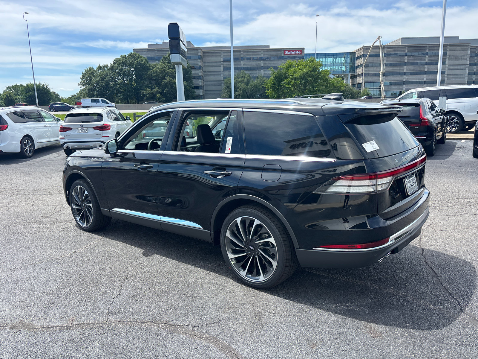 New 2026 Lincoln Aviator Reserve AWD/4WD image 5