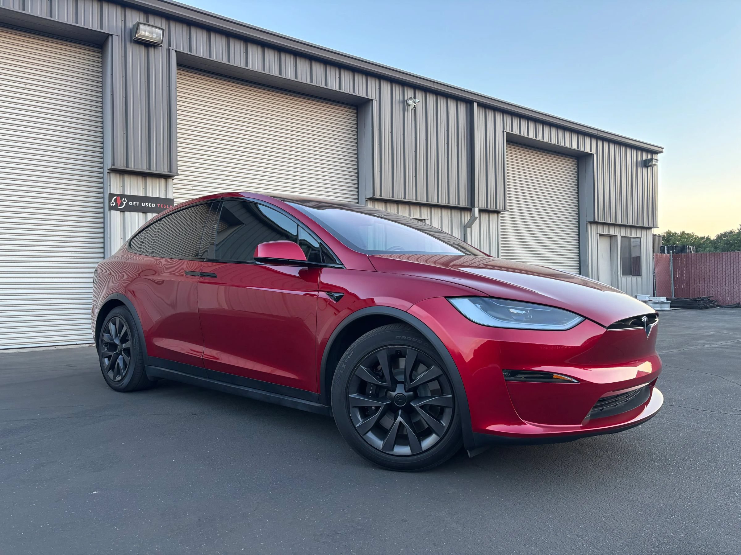 Used 2025 Tesla Model X AWD/4WD image 2