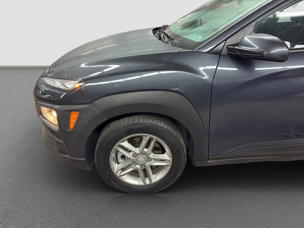 Used 2021 Hyundai Kona SE image 4
