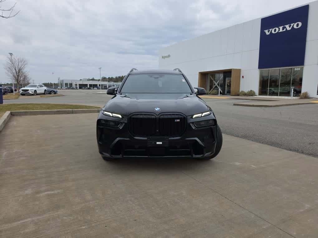 Used 2026 BMW X7 M60i image 3