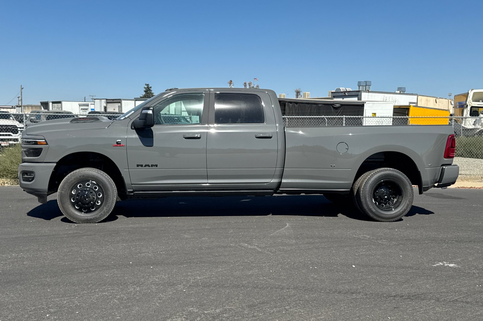 New 2027 RAM 3500 Laramie AWD/4WD image 6