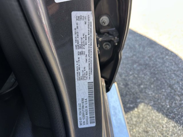 Used 2024 RAM 1500 Laramie AWD/4WD image 40