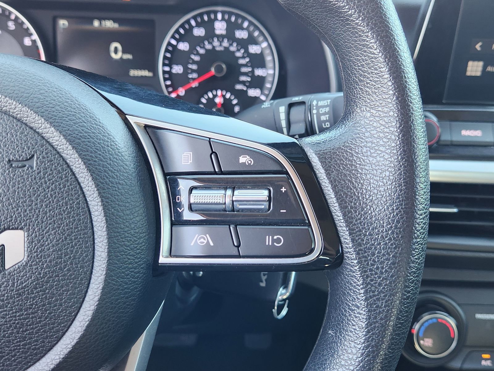 Used 2023 Kia Forte LXS w/ LXS Technology Package image 33