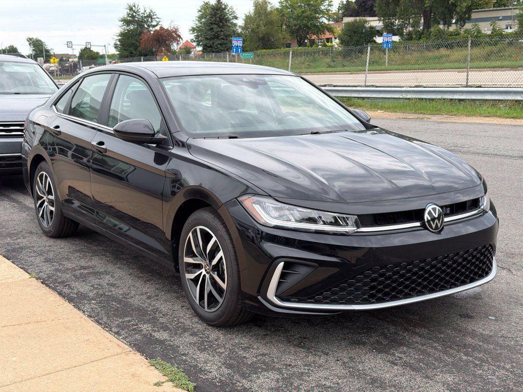 New 2026 Volkswagen Jetta SE FWD image 2