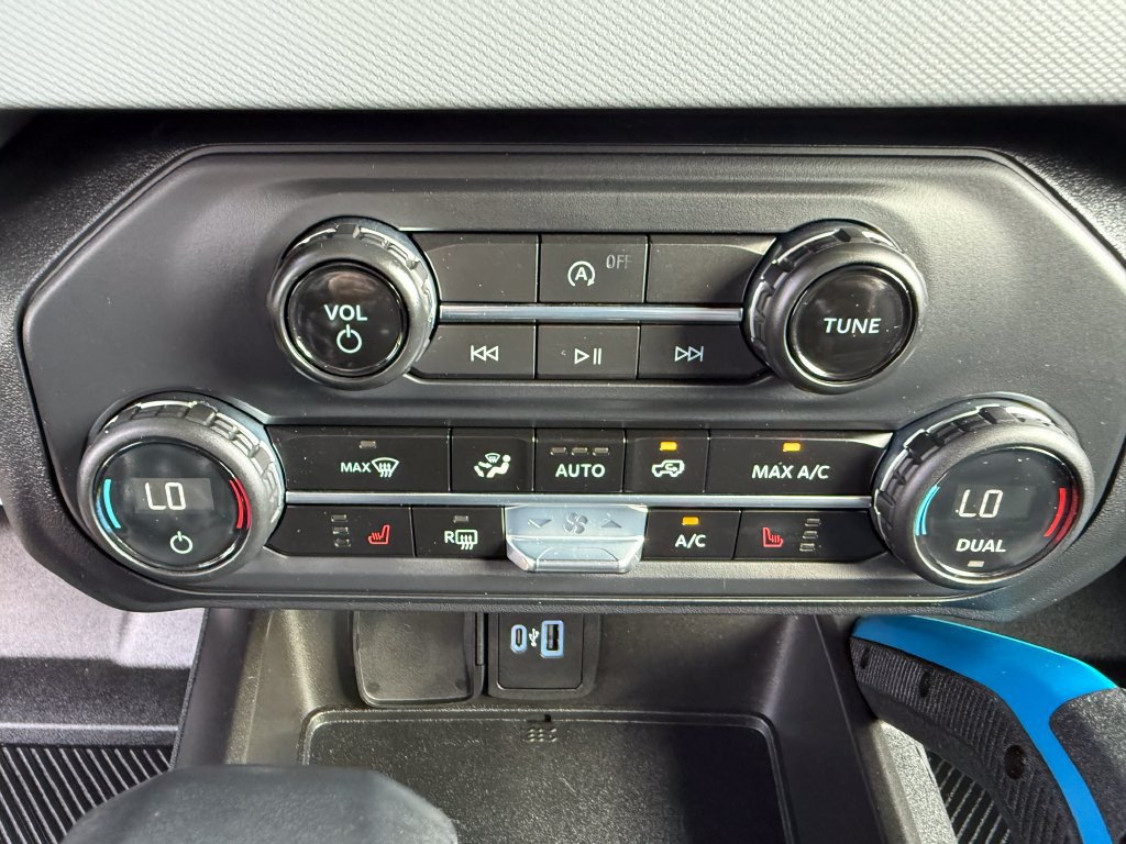 Used 2023 Ford Bronco Black Diamond AWD/4WD image 29