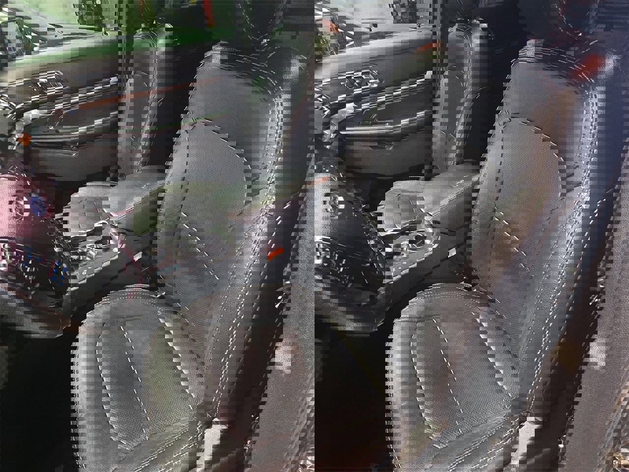 Used 2018 Ford Explorer Limited image 15