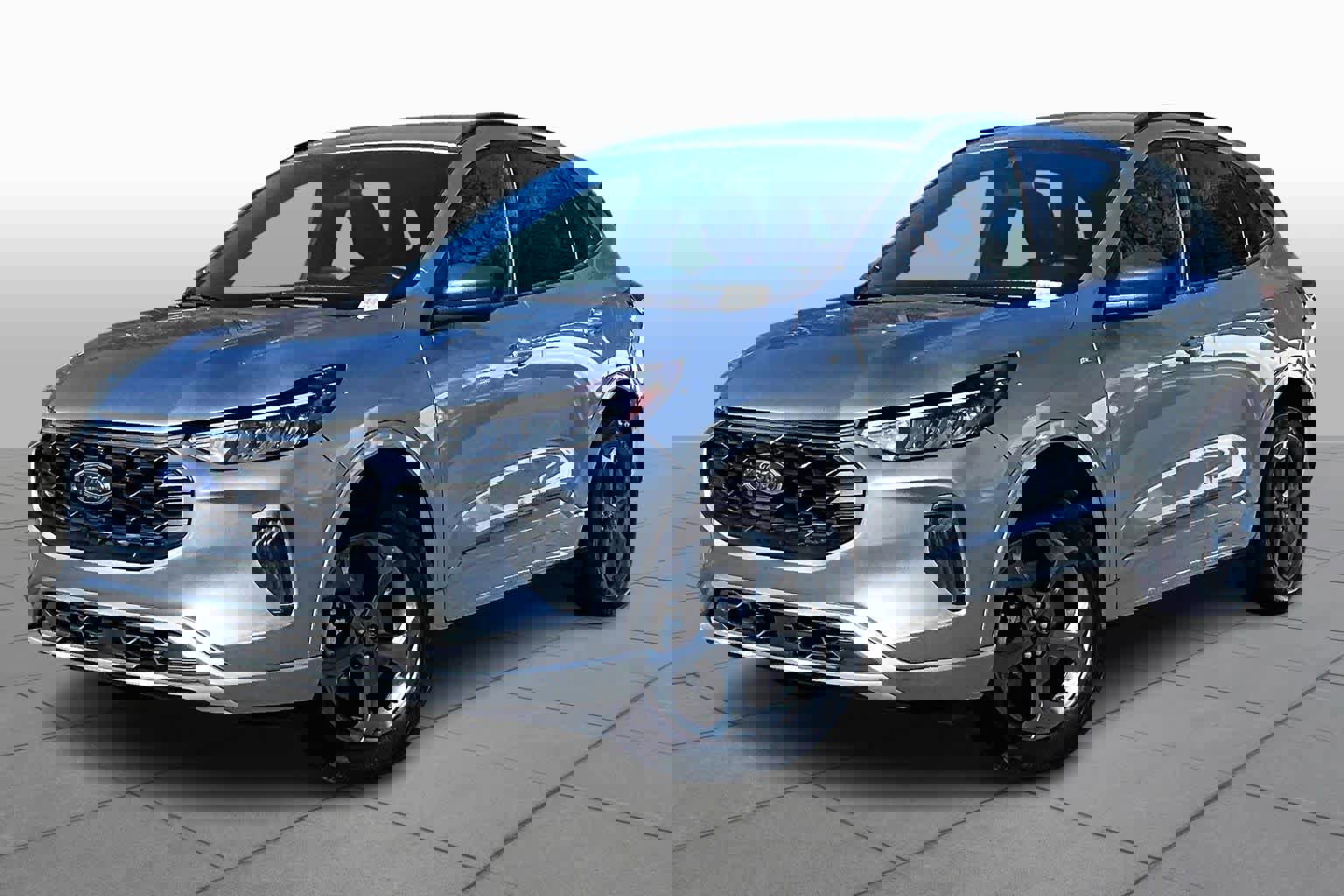 Used 2024 Ford Escape ST-Line image 2