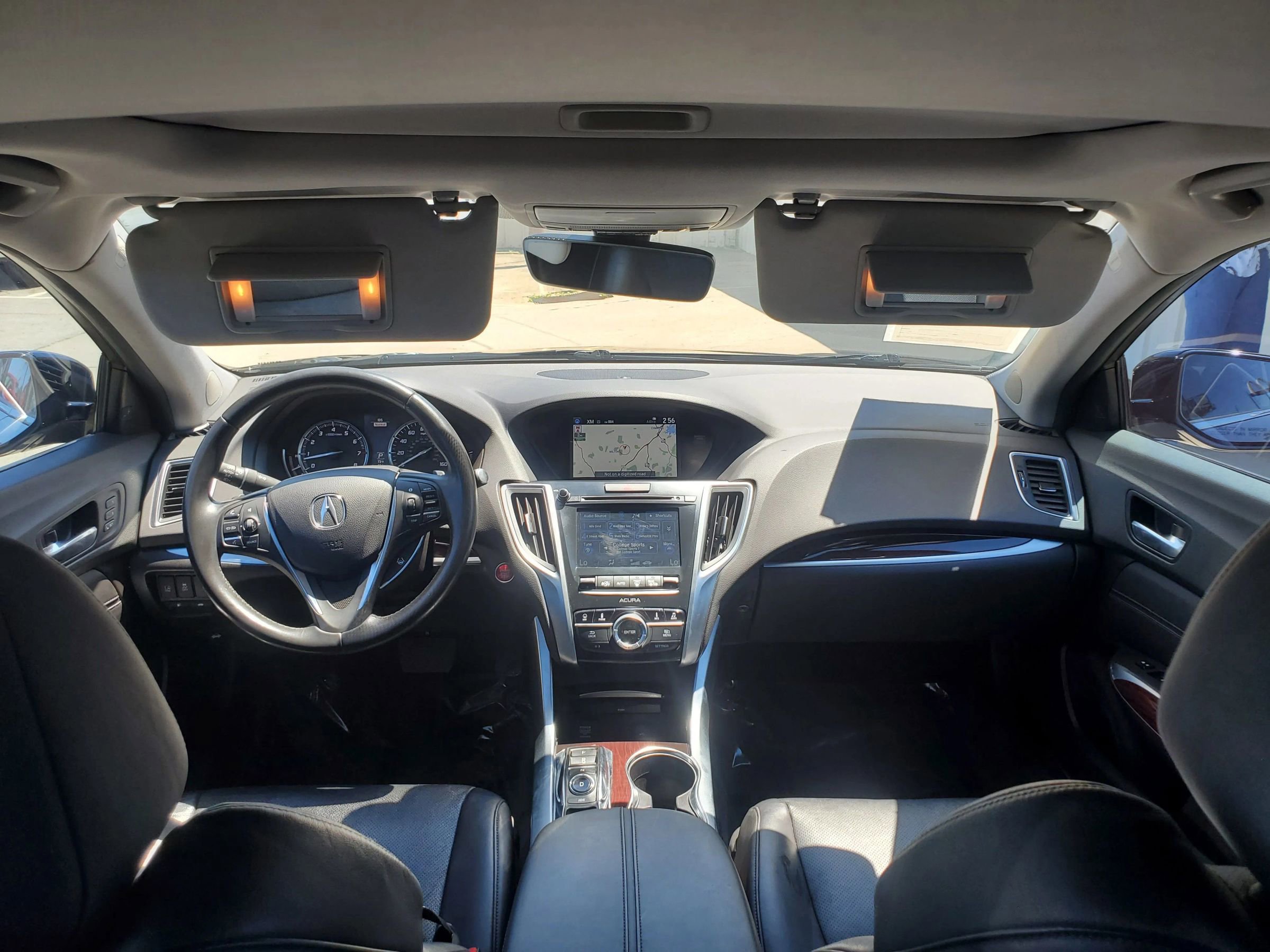 Used 2015 Acura TLX V6 w/ Technology Package FWD image 32