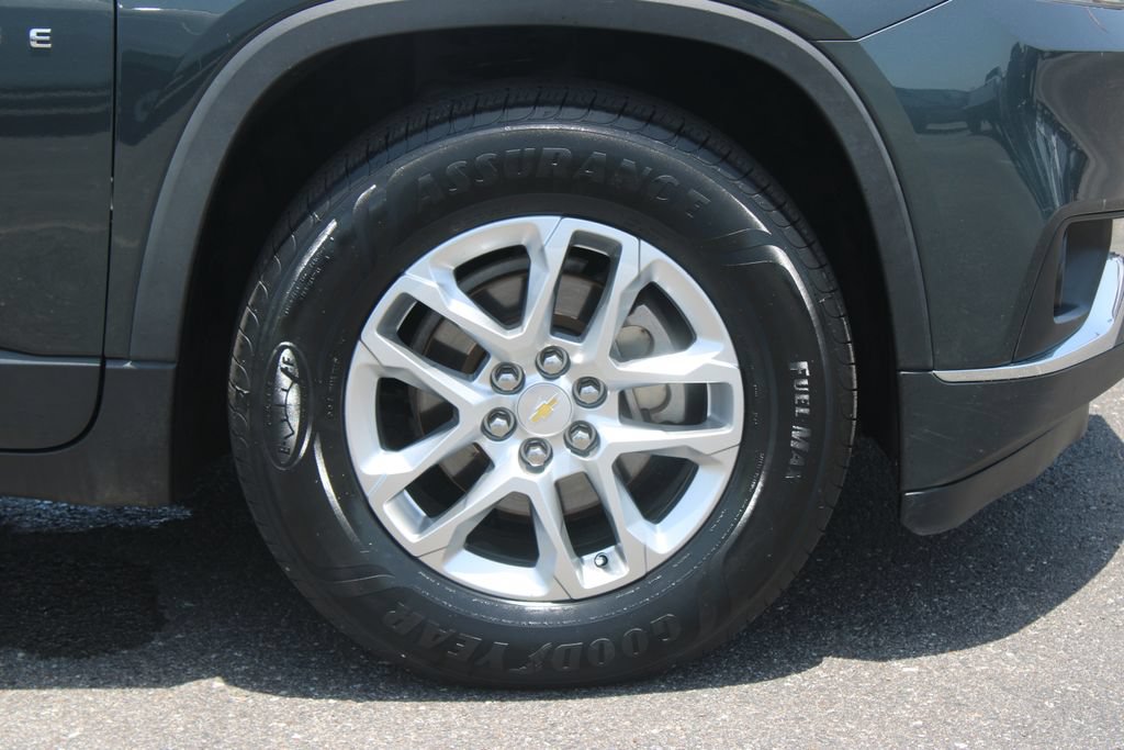 Used 2020 Chevrolet Traverse LT FWD image 12