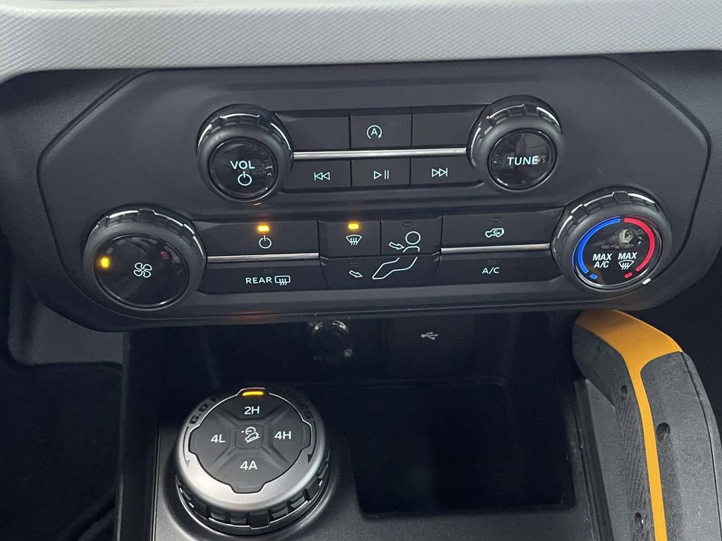 Used 2022 Ford Bronco Badlands w/ Sasquatch Package image 27