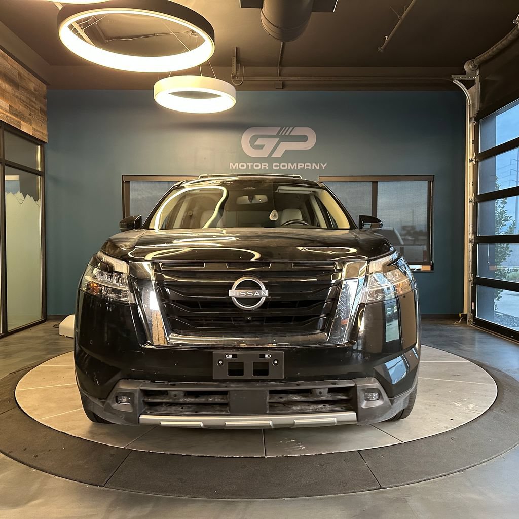 Used 2022 Nissan Pathfinder SL AWD/4WD image 8