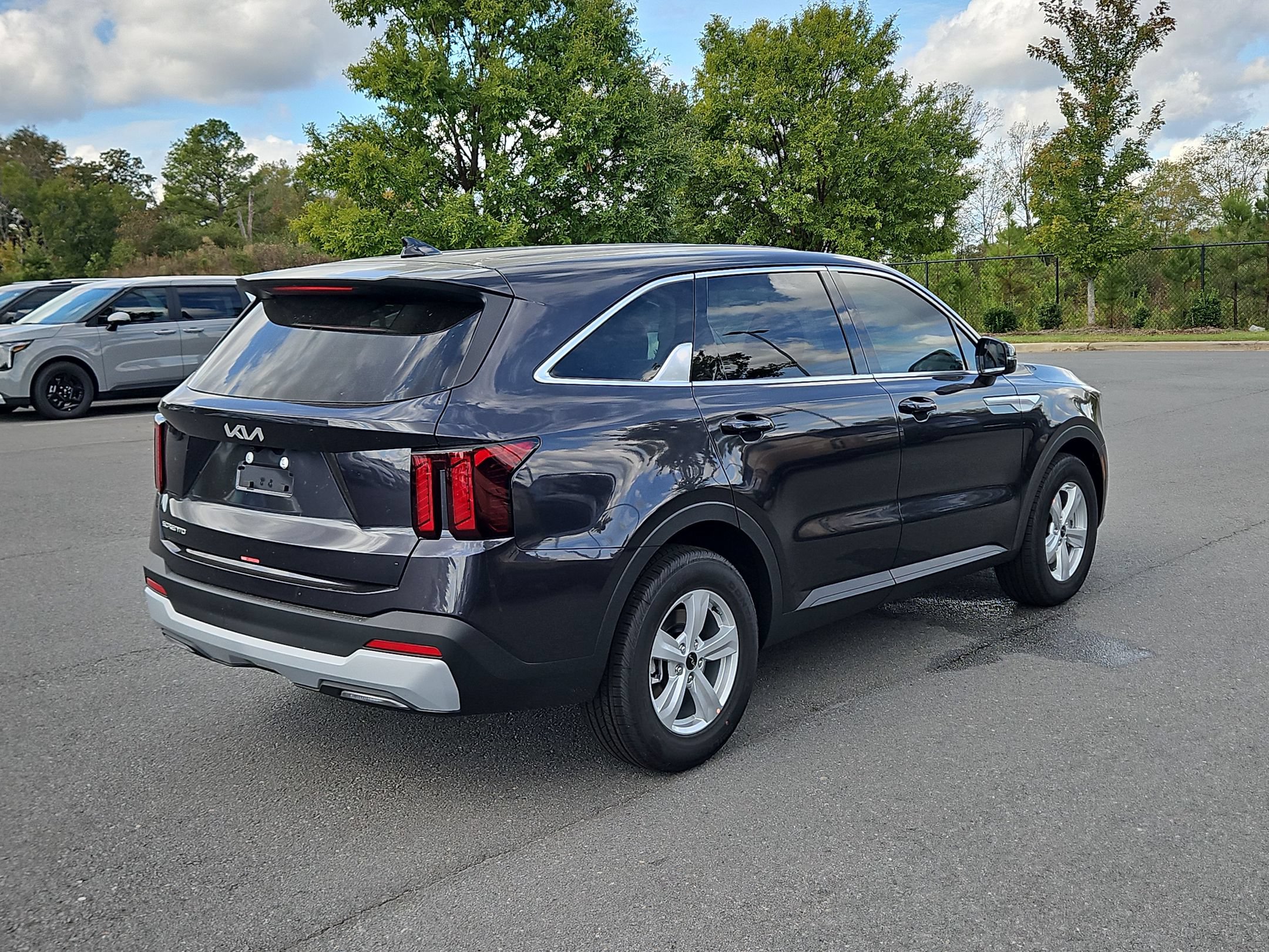 New 2026 Kia Sorento LX FWD image 7