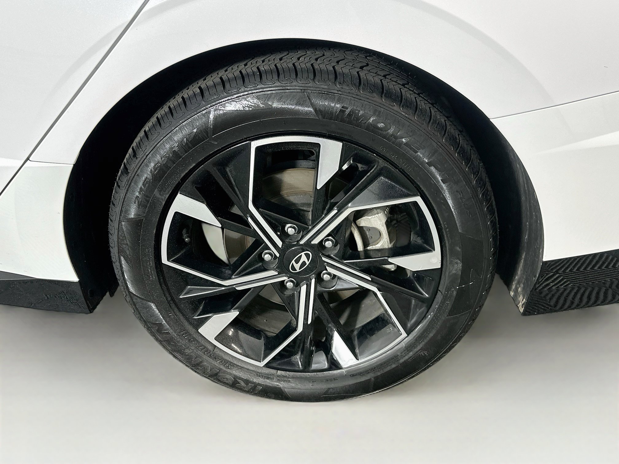 Used 2025 Hyundai Sonata SEL FWD image 11