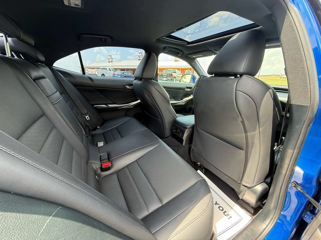 Used 2016 Lexus IS 350 w/ F Sport Package RWD image 10