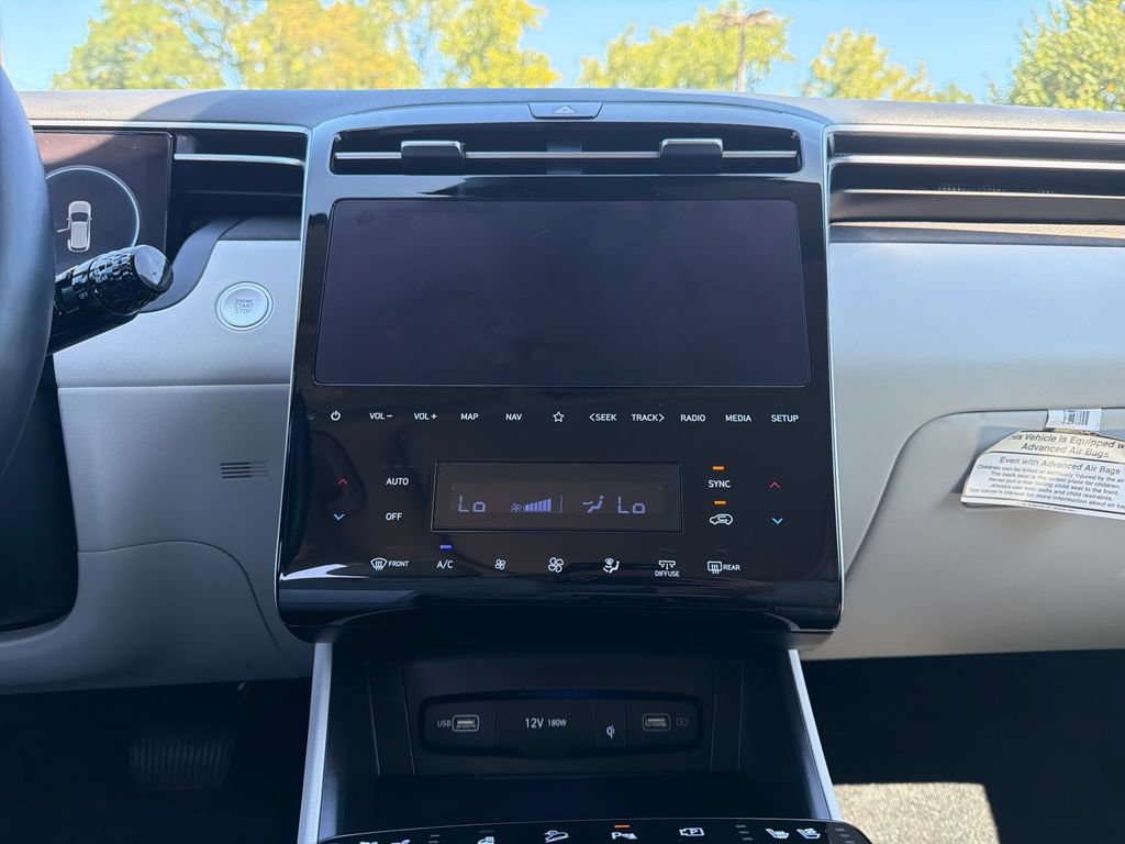 Certified 2024 Hyundai Tucson Limited AWD/4WD image 18