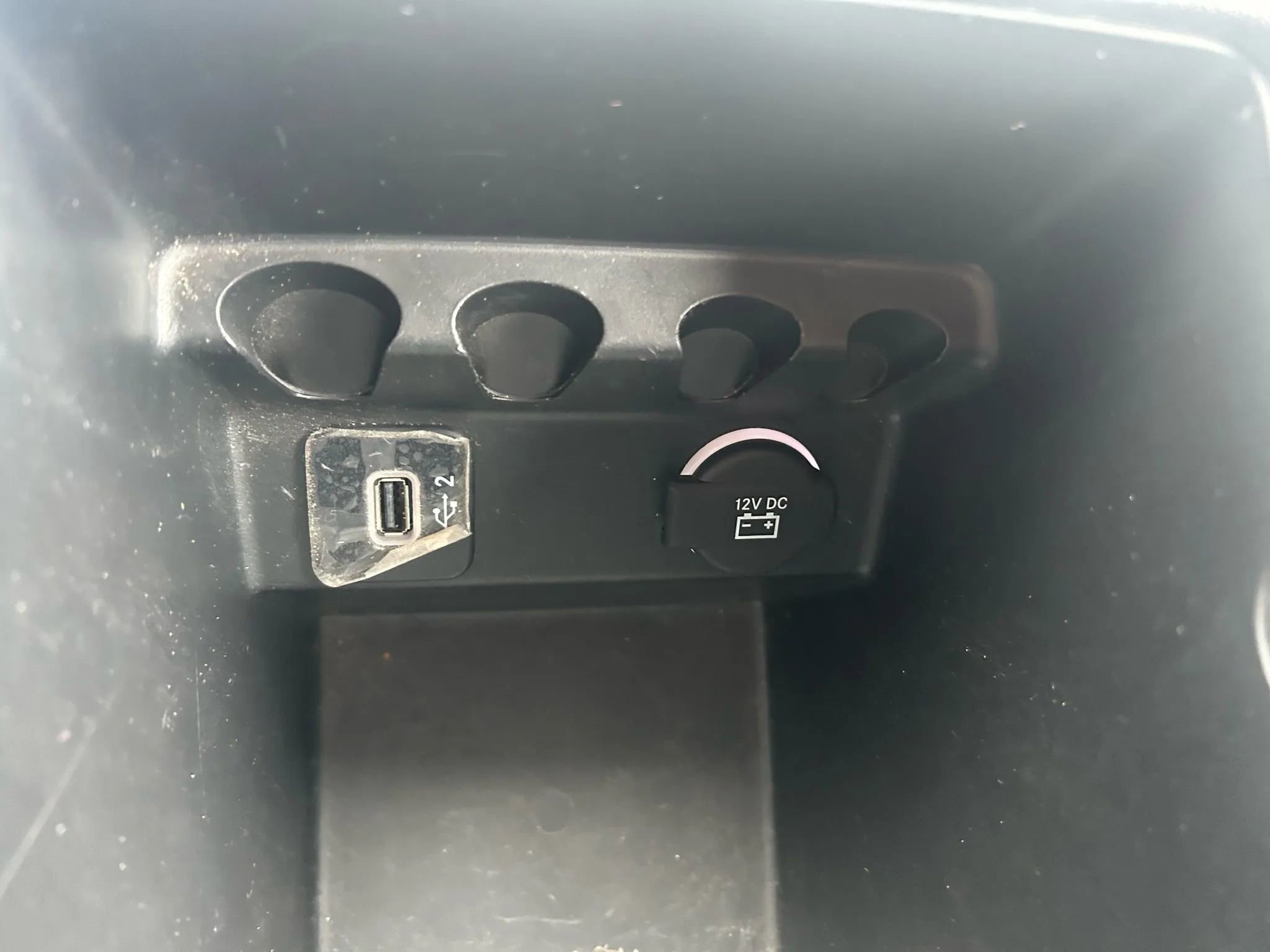 Used 2020 Jeep Cherokee Latitude Lux w/ Comfort/Convenience Group image 18