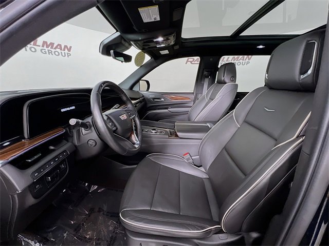 Used 2023 Cadillac Escalade ESV Premium Luxury w/ Performance Package image 10