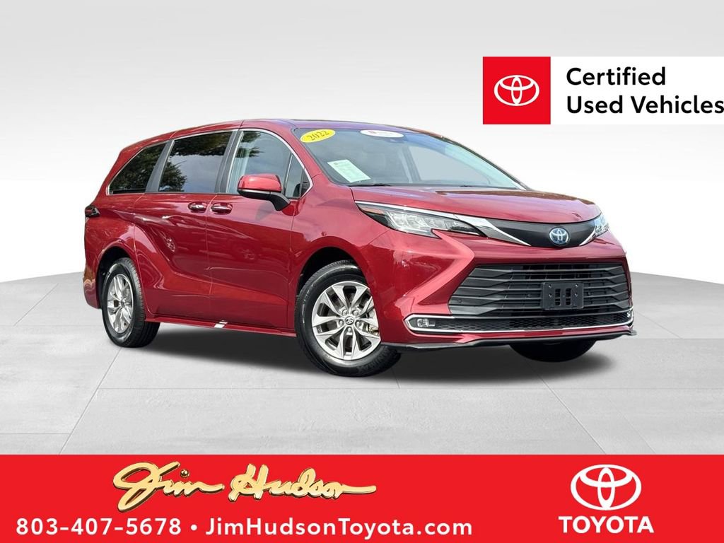 Certified 2022 Toyota Sienna XLE