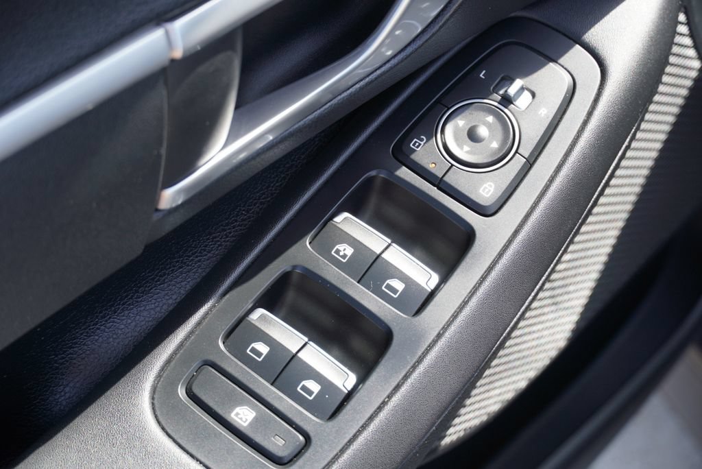 Used 2025 Hyundai Sonata SE FWD image 20