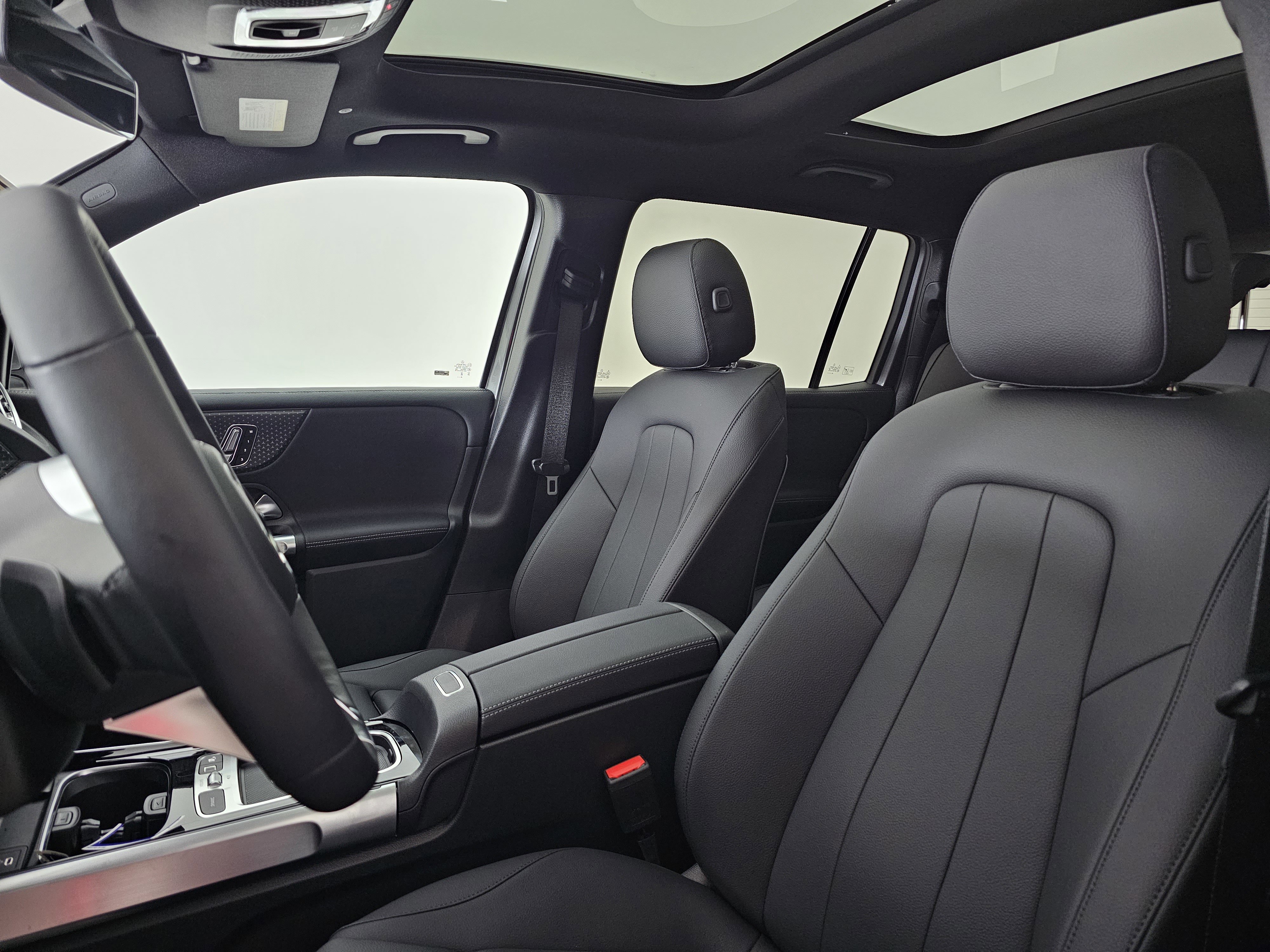 New 2026 Mercedes-Benz GLB 250 4MATIC image 10