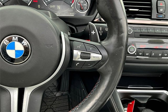 Used 2015 BMW M4 Convertible image 21